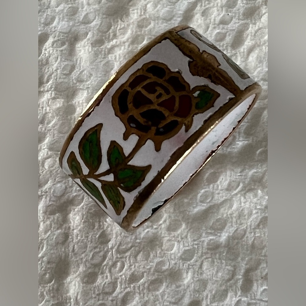 Siam  Floral ring size 7